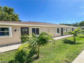 1321 SE 8th AVE 4, Cape Coral, FL 33990