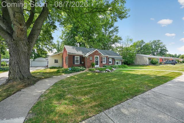 23340 Joy Street, St. Clair Shores, MI 48082