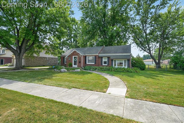 23340 Joy Street, St. Clair Shores, MI 48082