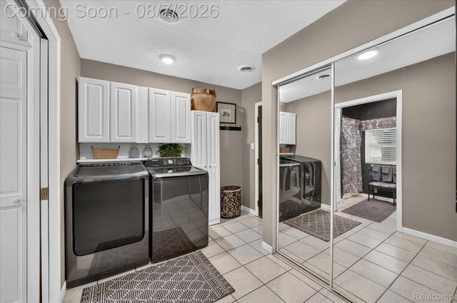 23340 Joy Street, St. Clair Shores, MI 48082