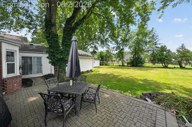 23340 Joy Street, St. Clair Shores, MI 48082