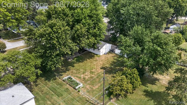 23340 Joy Street, St. Clair Shores, MI 48082