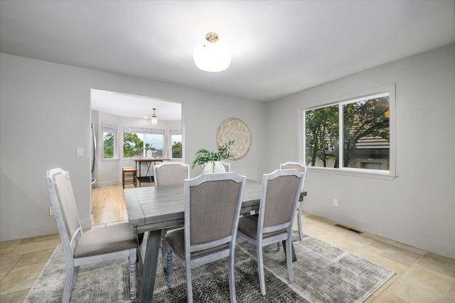 3120 Woodleigh Ln, Cameron Park, CA 95682