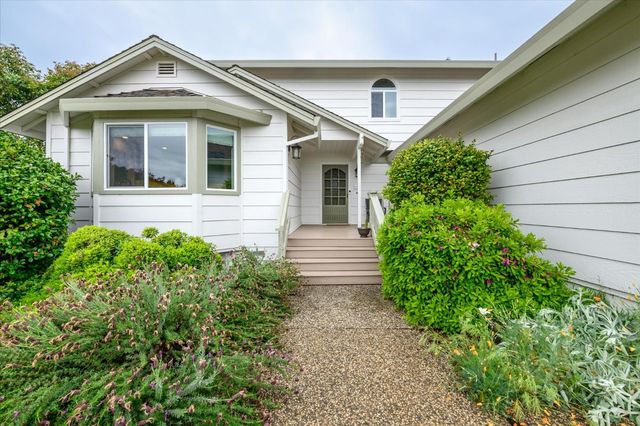 3120 Woodleigh Ln, Cameron Park, CA 95682