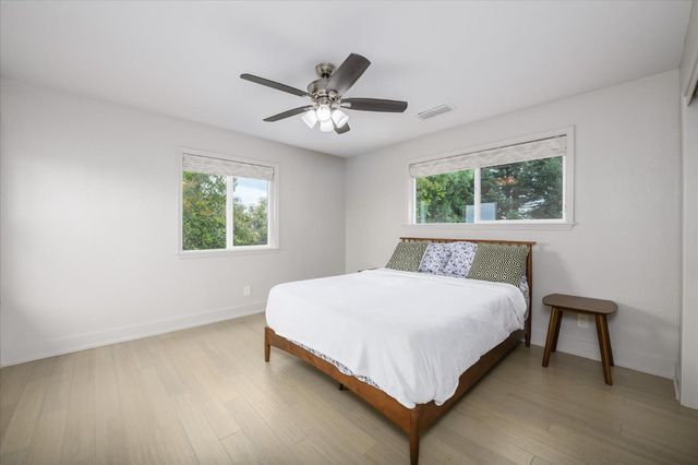 3120 Woodleigh Ln, Cameron Park, CA 95682