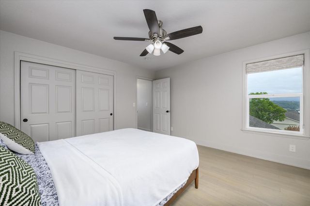 3120 Woodleigh Ln, Cameron Park, CA 95682