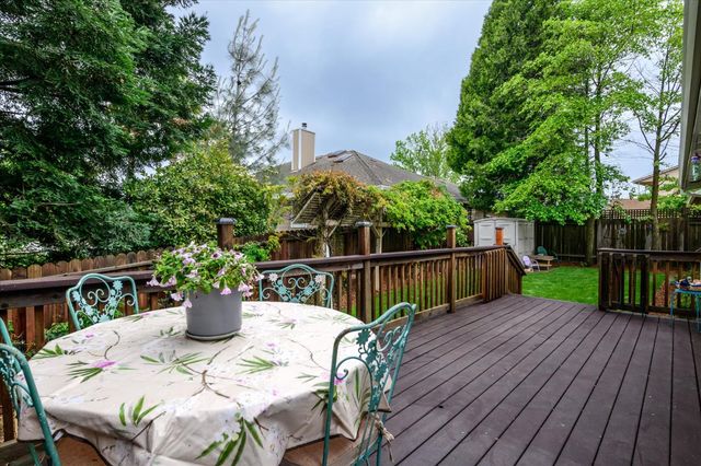 3120 Woodleigh Ln, Cameron Park, CA 95682