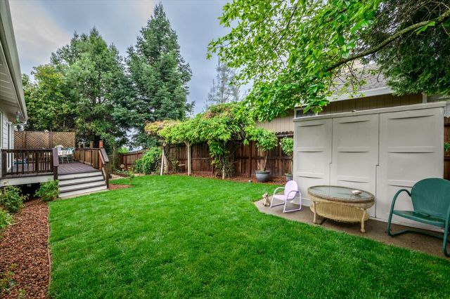 3120 Woodleigh Ln, Cameron Park, CA 95682