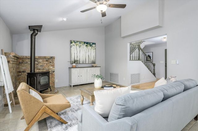 3120 Woodleigh Ln, Cameron Park, CA 95682