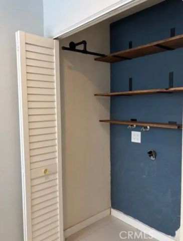 5749 E Creekside 7, Orange, CA 92869