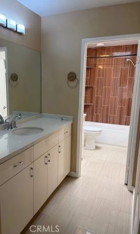 5749 E Creekside 7, Orange, CA 92869