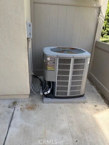 5749 E Creekside 7, Orange, CA 92869