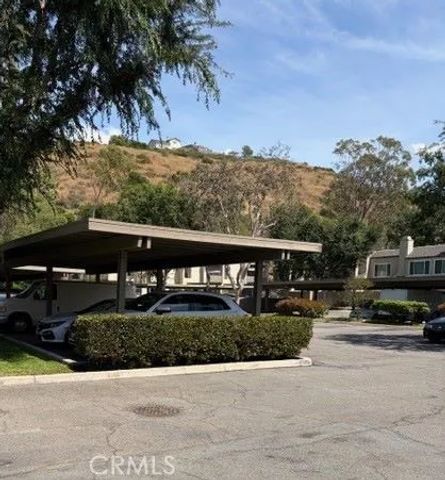 5749 E Creekside 7, Orange, CA 92869