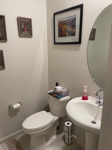 2001 Wildflower Drive, Hollister, CA 95023