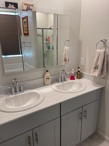 2001 Wildflower Drive, Hollister, CA 95023