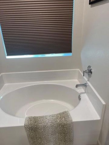 2001 Wildflower Drive, Hollister, CA 95023