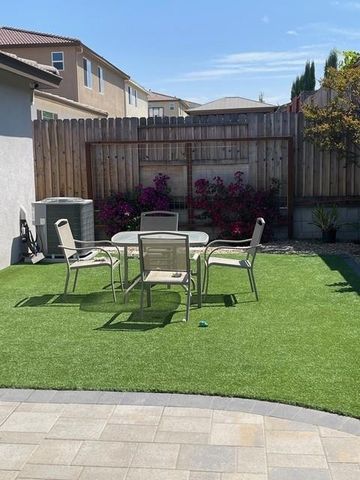 2001 Wildflower Drive, Hollister, CA 95023