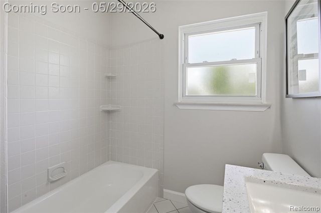 37257 Dundee Street, Sterling Heights, MI 48310