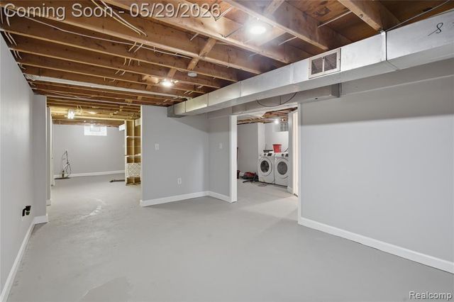 37257 Dundee Street, Sterling Heights, MI 48310