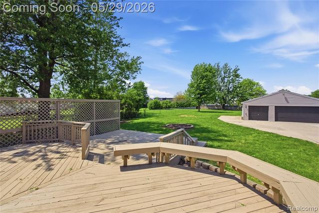 37257 Dundee Street, Sterling Heights, MI 48310
