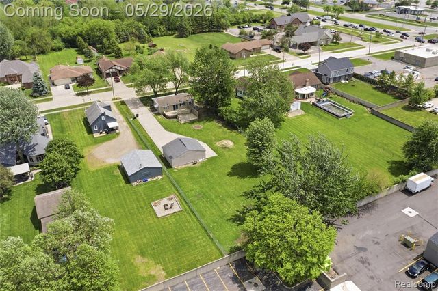 37257 Dundee Street, Sterling Heights, MI 48310