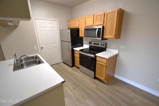 5401 E VAN BUREN Street 2046, Phoenix, AZ 85008