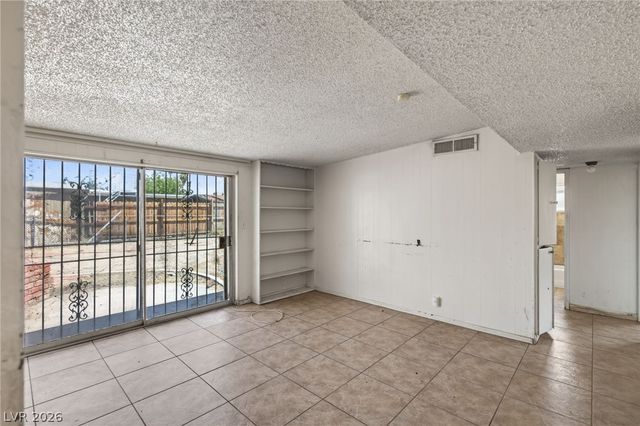 3021 Brady Avenue, Las Vegas, NV 89101