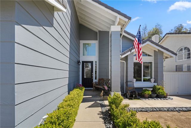 21122 Pennington Lane, Trabuco Canyon, CA 92679