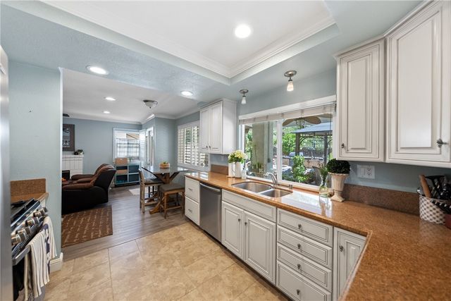 21122 Pennington Lane, Trabuco Canyon, CA 92679