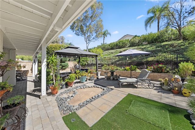 21122 Pennington Lane, Trabuco Canyon, CA 92679