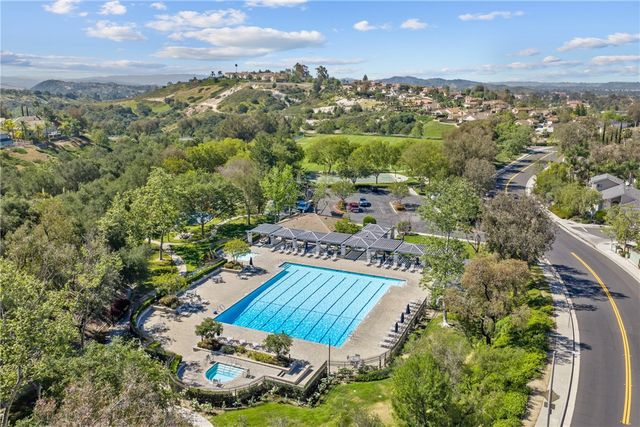 21122 Pennington Lane, Trabuco Canyon, CA 92679