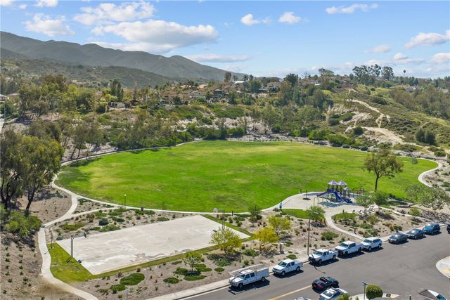 21122 Pennington Lane, Trabuco Canyon, CA 92679