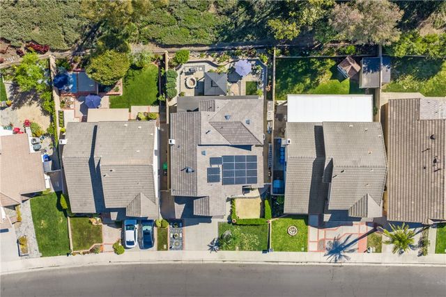 21122 Pennington Lane, Trabuco Canyon, CA 92679