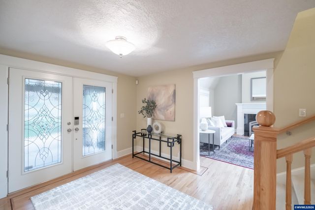 341 Maple Hill Dr NW, Salem, OR 97304