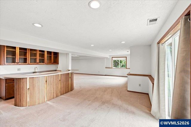 341 Maple Hill Dr NW, Salem, OR 97304