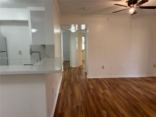 2433 Centergate Dr 202, Miramar, FL 33025