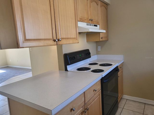 2721 HIDDEN LAKE BOULEVARD C, Sarasota, FL 34237