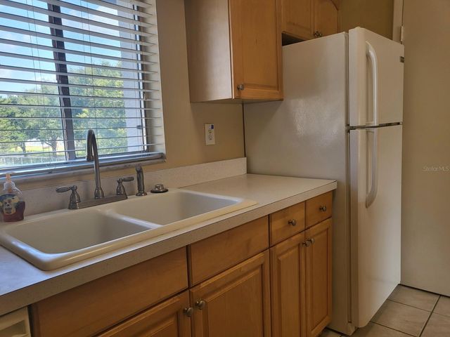 2721 HIDDEN LAKE BOULEVARD C, Sarasota, FL 34237