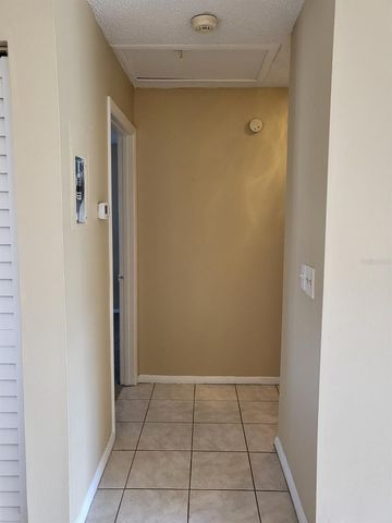 2721 HIDDEN LAKE BOULEVARD C, Sarasota, FL 34237