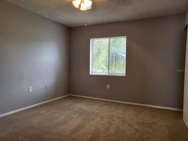 2721 HIDDEN LAKE BOULEVARD C, Sarasota, FL 34237
