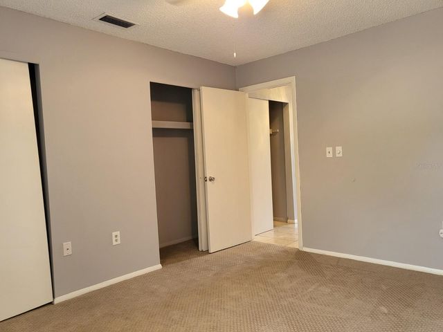 2721 HIDDEN LAKE BOULEVARD C, Sarasota, FL 34237