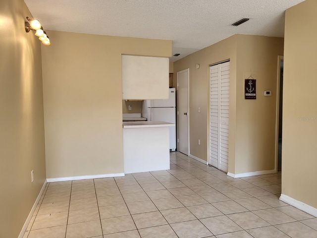 2721 HIDDEN LAKE BOULEVARD C, Sarasota, FL 34237