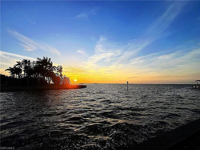 6932 Old Whiskey Creek DR, Fort Myers, FL 33919