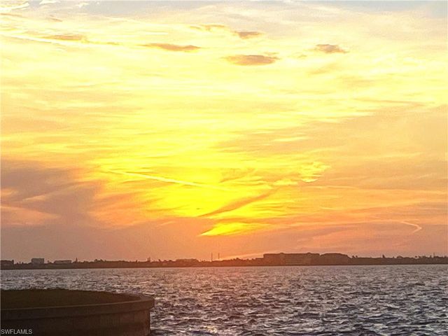 6932 Old Whiskey Creek DR, Fort Myers, FL 33919