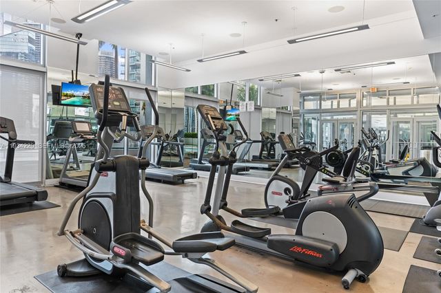 90 SW 3rd St 2109, Miami, FL 33130