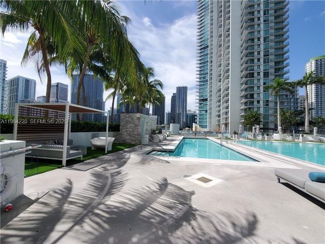 90 SW 3rd St 2109, Miami, FL 33130