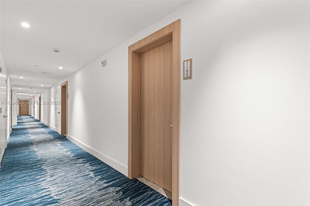 90 SW 3rd St 2109, Miami, FL 33130