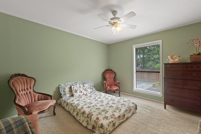 108 Pinecrest St., Collins, MS 39428