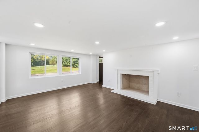 389 Griffin Road, South Windsor, CT 06074