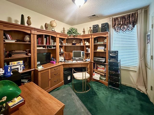 4664 S AMANDA OAKS CIR, Memphis, TN 38141